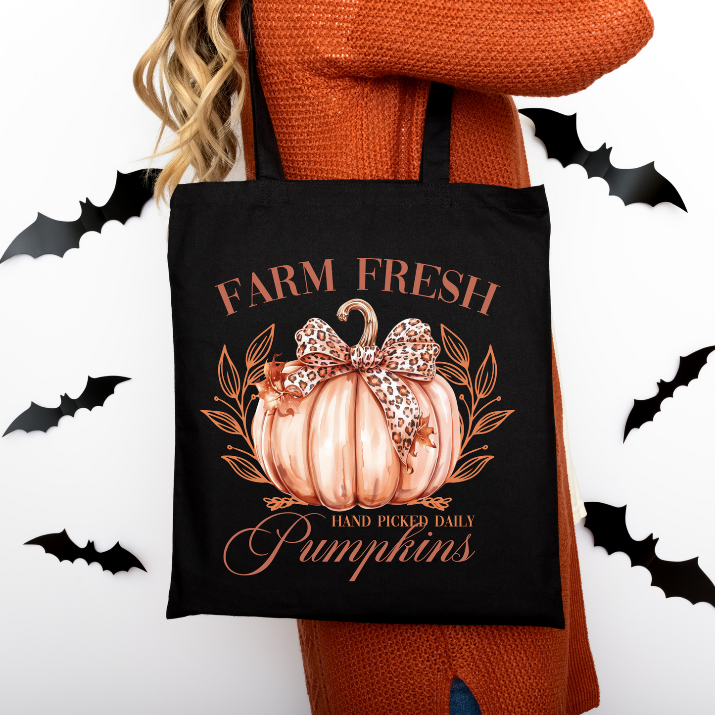 Herbst Baumwollbeutel mit Kürbis Print – „Farm Fresh Pumpkins“ – Halloween Einkaufstasche – DTG Druck – Beige, Schwarz & Rosa – Auch als Bügelbild erhältlich