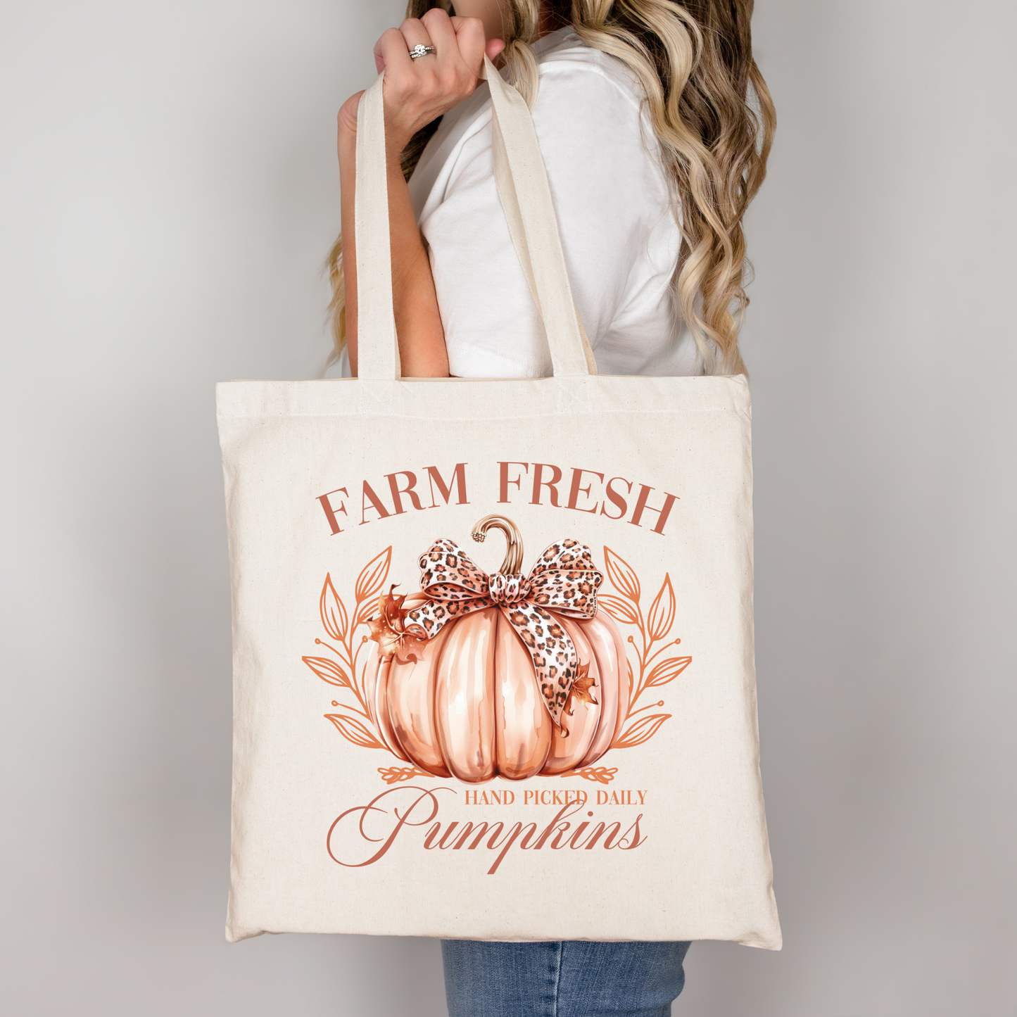 Herbst Baumwollbeutel mit Kürbis Print – „Farm Fresh Pumpkins“ – Halloween Einkaufstasche – DTG Druck – Beige, Schwarz & Rosa – Auch als Bügelbild erhältlich
