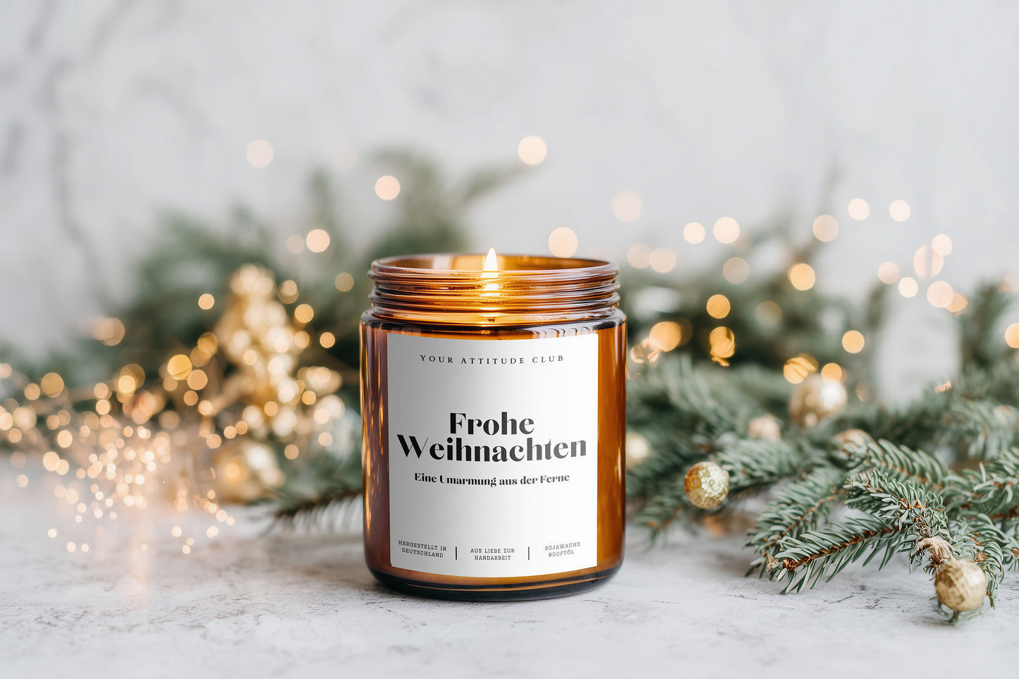 Frohe Weihnachten. Eine Umarmung aus der Ferne – Edle Amberglas-Kerze, Handmade Sojawachs, 30–40h Brenndauer, Geschenkidee Weihnachten für Freunde & Familieh Brenndauer, Geschenkidee Weihnachten für Freunde & Familie
