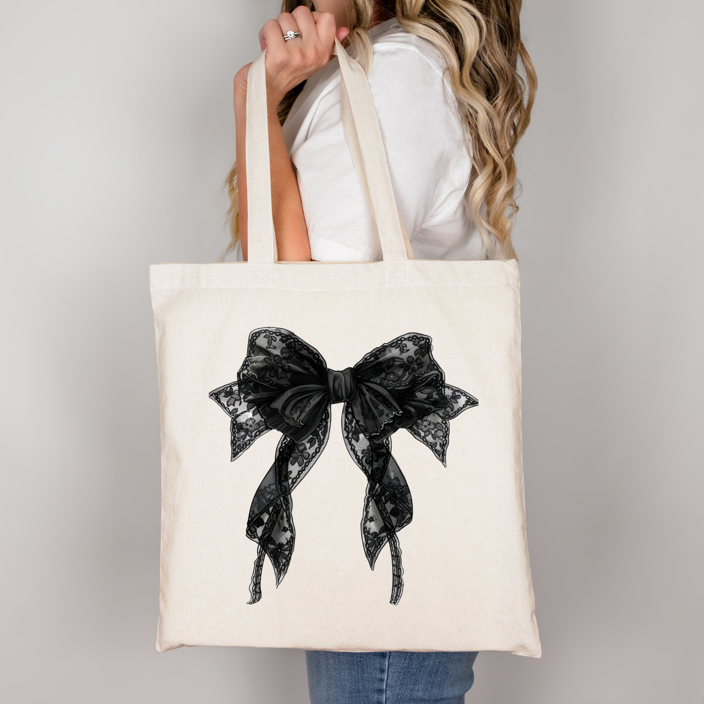 Baumwolltasche mit schwarzer Spitzen-Schleife – Gothic Tote Bag – Halloween Beutel – auch als Bügelbild für T-Shirt, Kissen & Co erhältlich