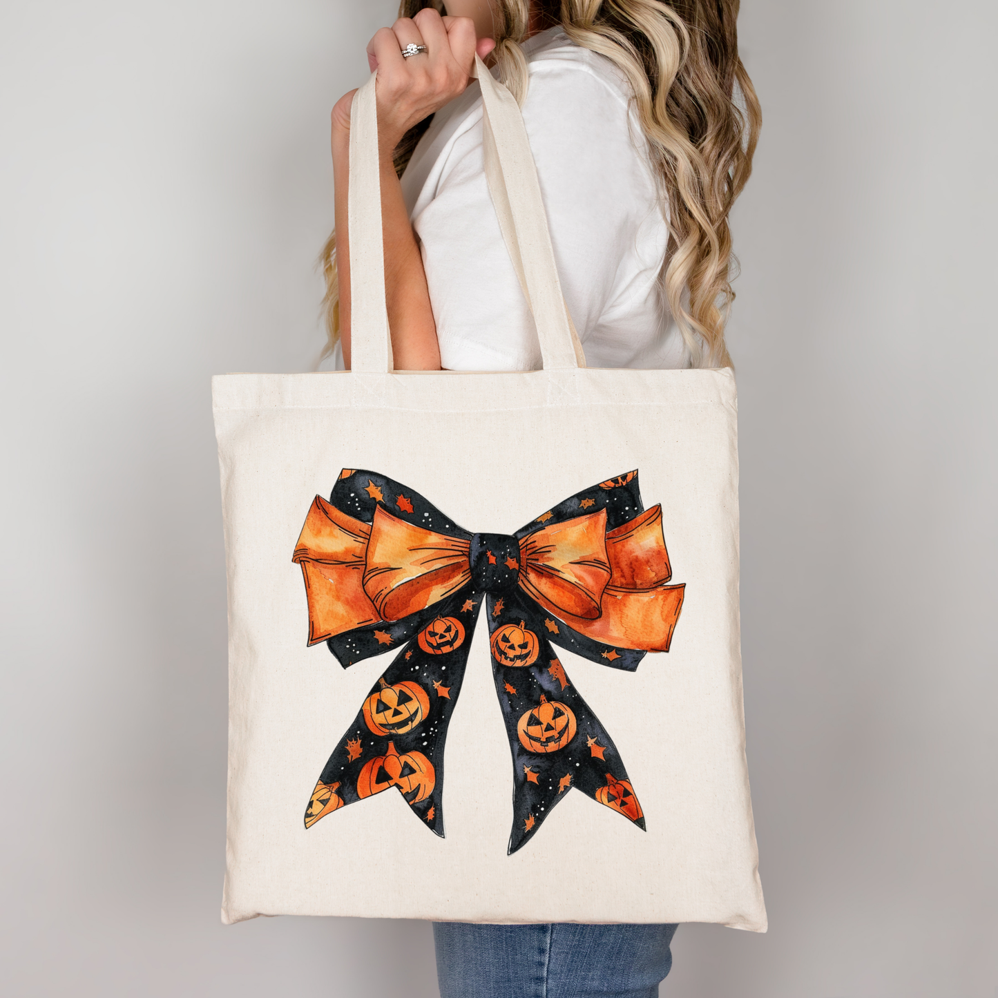 Halloween Tragetasche mit Kürbisschleife – Baumwollbeutel 38x42 cm mit langen Henkeln – Bügelbild auch für T-Shirts, Kissen & Jacken – Geschenkidee für Halloweenfans
