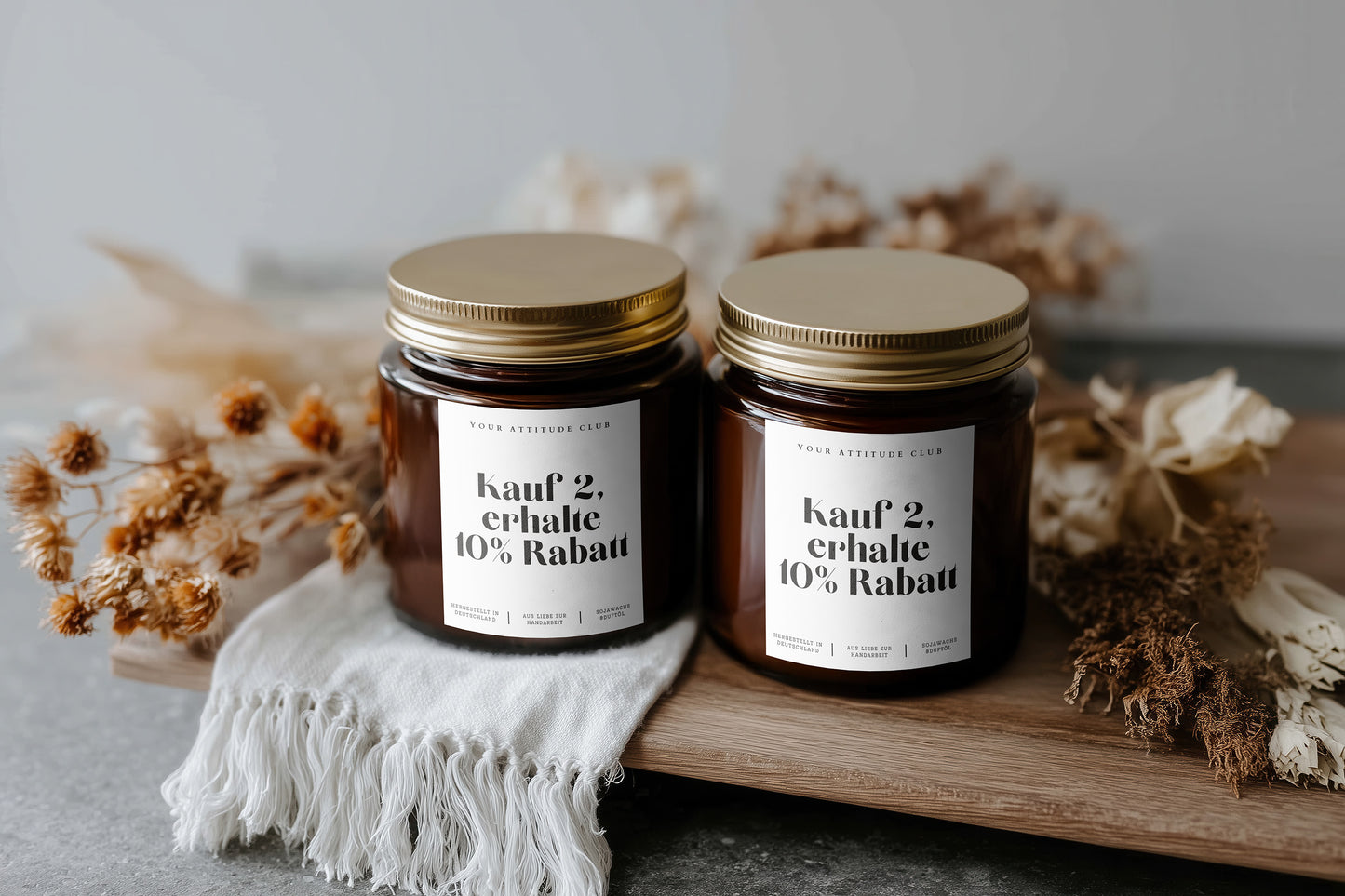 Frohe Weihnachten. Eine Umarmung aus der Ferne – Edle Amberglas-Kerze, Handmade Sojawachs, 30–40h Brenndauer, Geschenkidee Weihnachten für Freunde & Familieh Brenndauer, Geschenkidee Weihnachten für Freunde & Familie