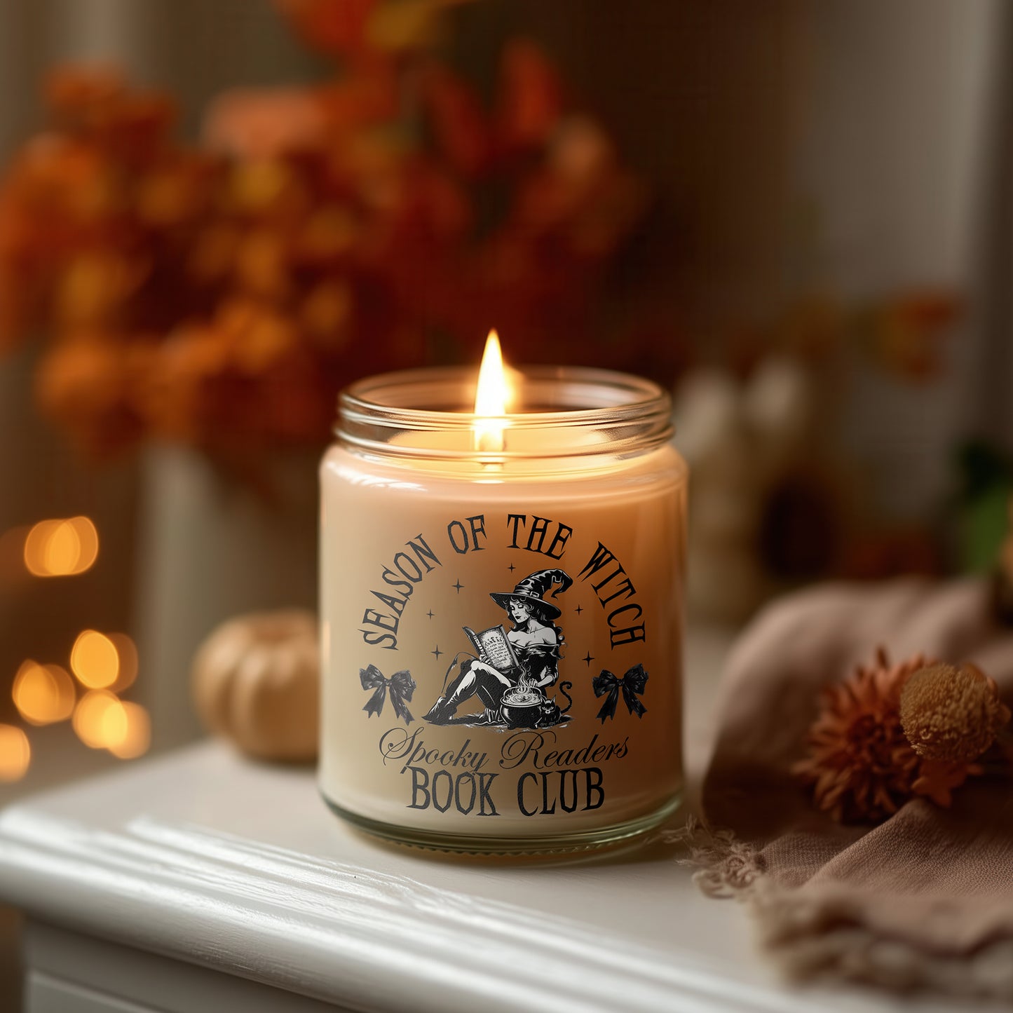 Season of the Witch Spooky Readers Book Club Kerze Halloween Duftkerze Glas, Sojawachs vegan, Herbstdeko Geschenkidee Frauen, Witchy Vibes