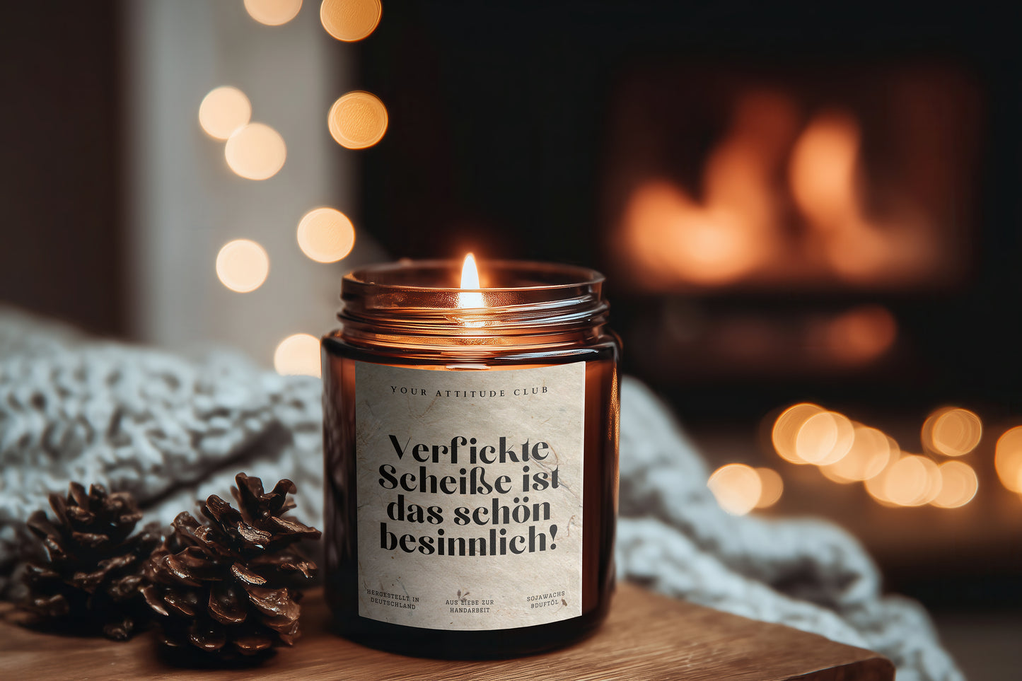 Verfickte Scheiße ist das schön besinnlich! – Lustige Weihnachtskerze im Amberglas, Handmade Sojawachs Kerze mit Naturgraspapier, Geschenkidee mit/ohne Duft