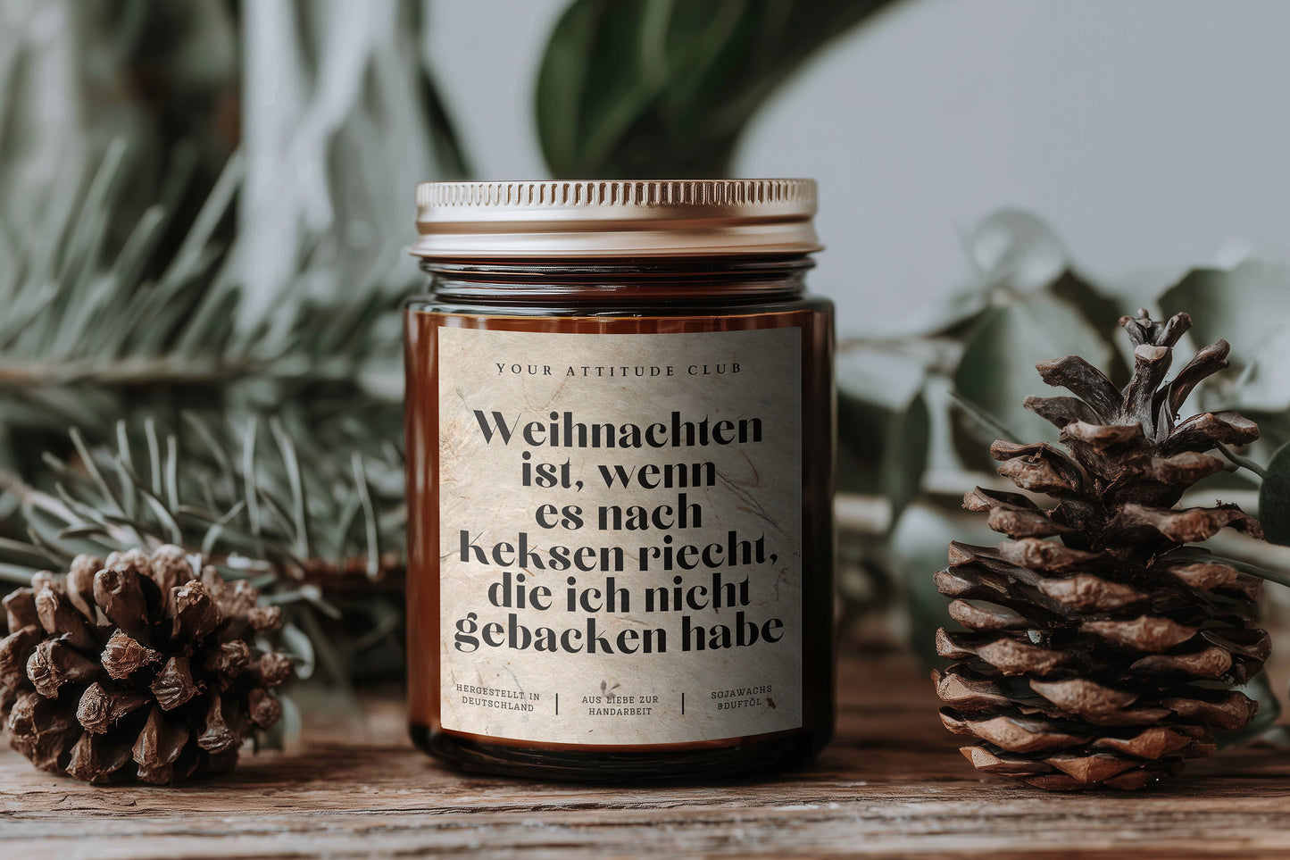 Weihnachten ist, wenn es nach Keksen riecht, die ich nicht gebacken habe – Lustige Weihnachtskerze im Amberglas, Handmade Sojawachs Geschenk mit oder ohne Duft