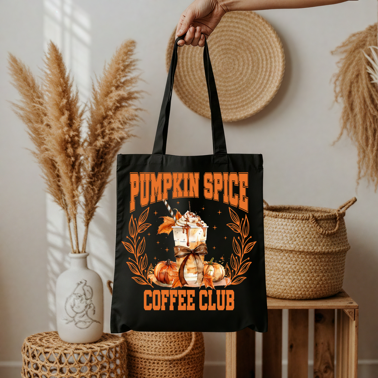 Pumpkin Spice Coffee Club – Beige Stofftasche mit Kaffeebecher & Kürbis-Motiv – Baumwolltasche mit DTG Druck oder als A4/A3 Aufbügler für Shirt, Hoodie, Kissen