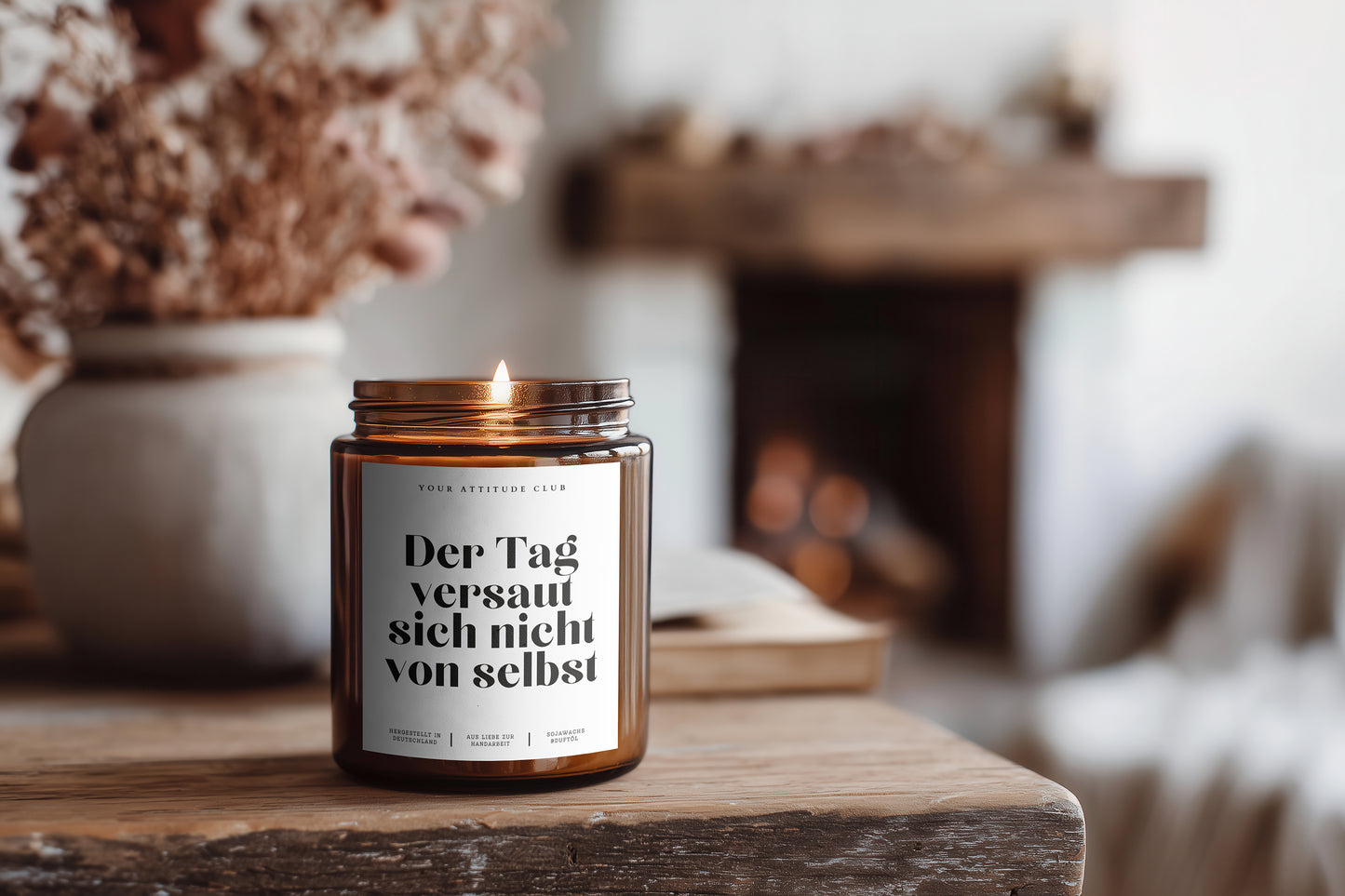 Der Tag versaut sich nicht von selbst – Lustige Amberkerze | Geschenk für Freunde, Kollegen, Familie & Bürohumor | 120ml/160ml | Mit oder ohne Duft