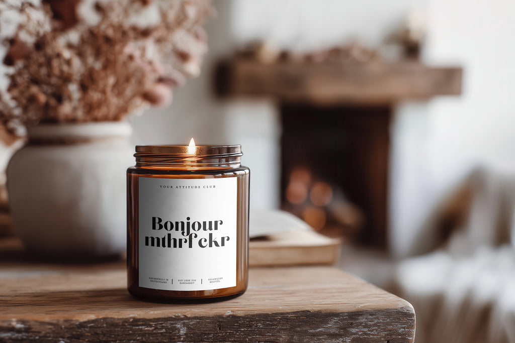 Bonjour mthrfckr – Freche Amberglas-Kerze • Lustiges Geschenk für Freunde, BFFs & Kollegen • 120ml/160ml • Handgegossen & hochwertig