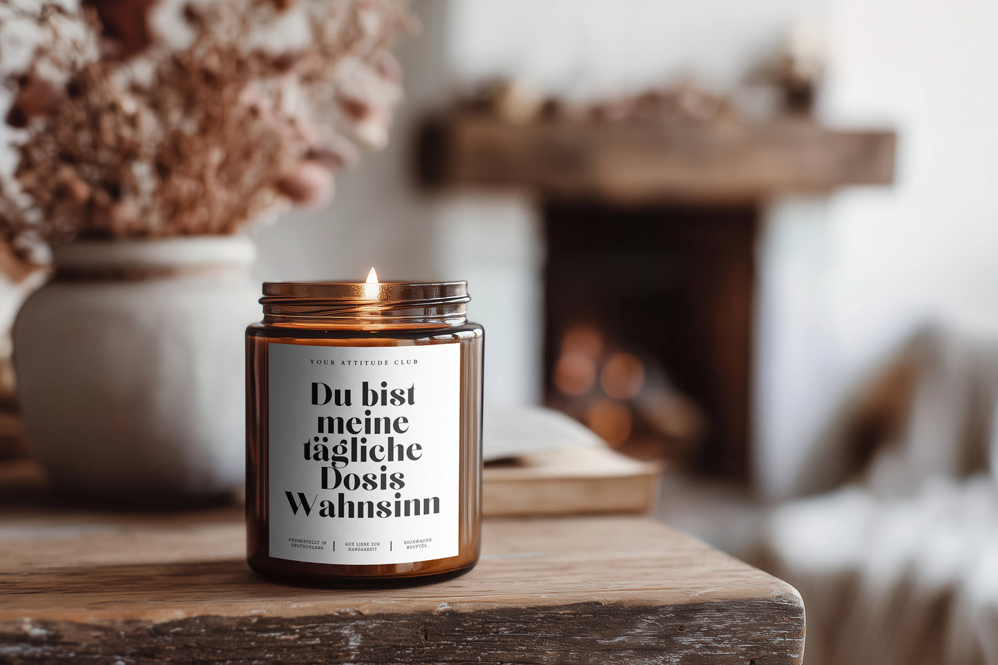 Du bist meine tägliche Dosis Wahnsinn – Amber Geschenkkerze | 160ml 40h & 120ml 30h | Duftkerze & Non-Duft | Champagnerpapier Etikett | Geschenk