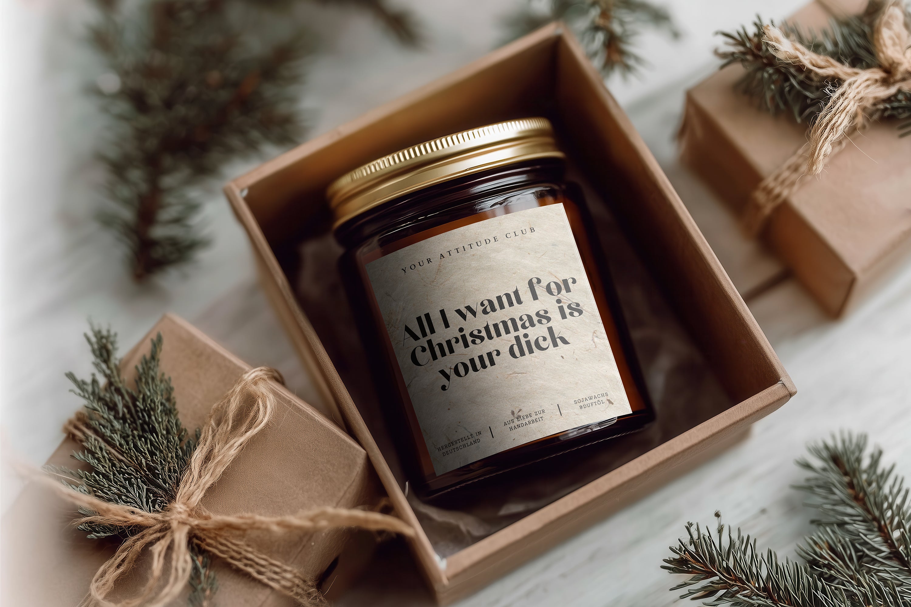 All I want for Christmas is your dick – Freche Weihnachtskerze im Amberglas mit Naturgraspapier, 120 ml & 160 ml, 30–40h Brenndauer, mit/ohne Duft
