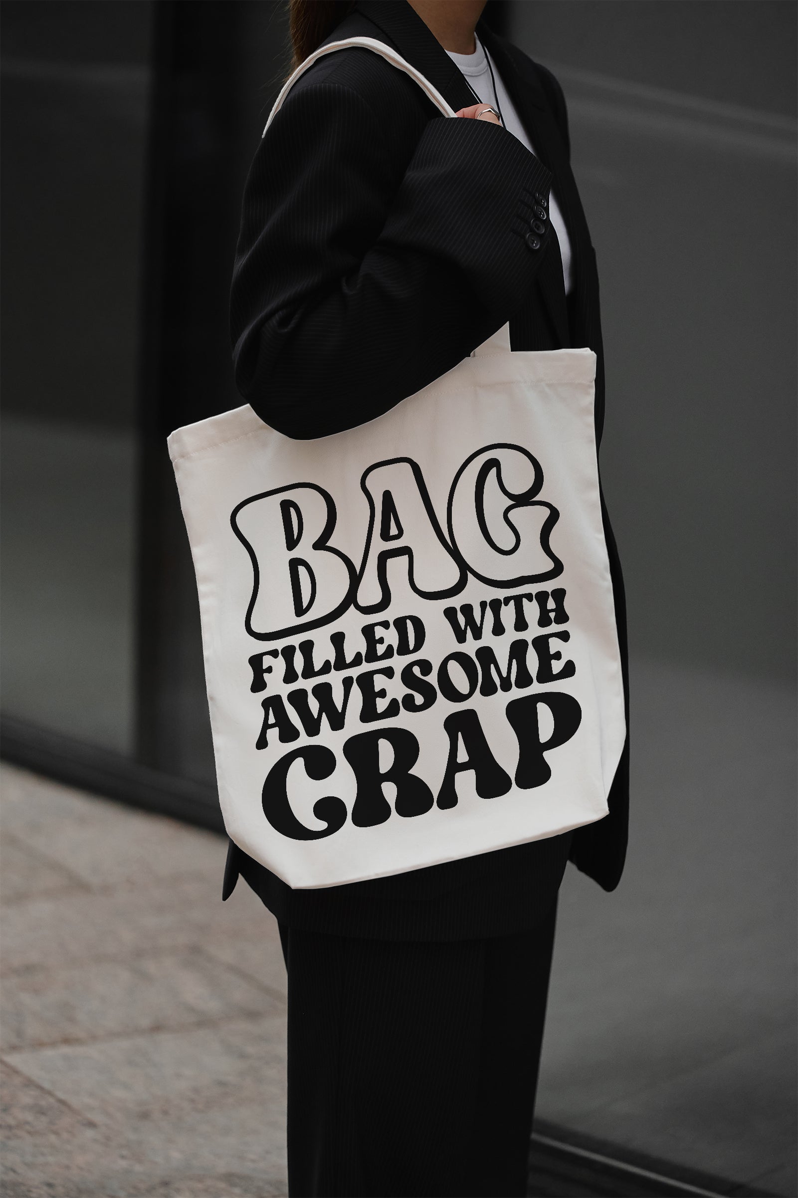 BAG FILLED WITH AWESOME CRAP Baumwollbeutel Stofftasche bedruckt lustiger Spruch Einkaufstasche Tote Bag Geschenk Freundin Alltag Shopper nachhaltig