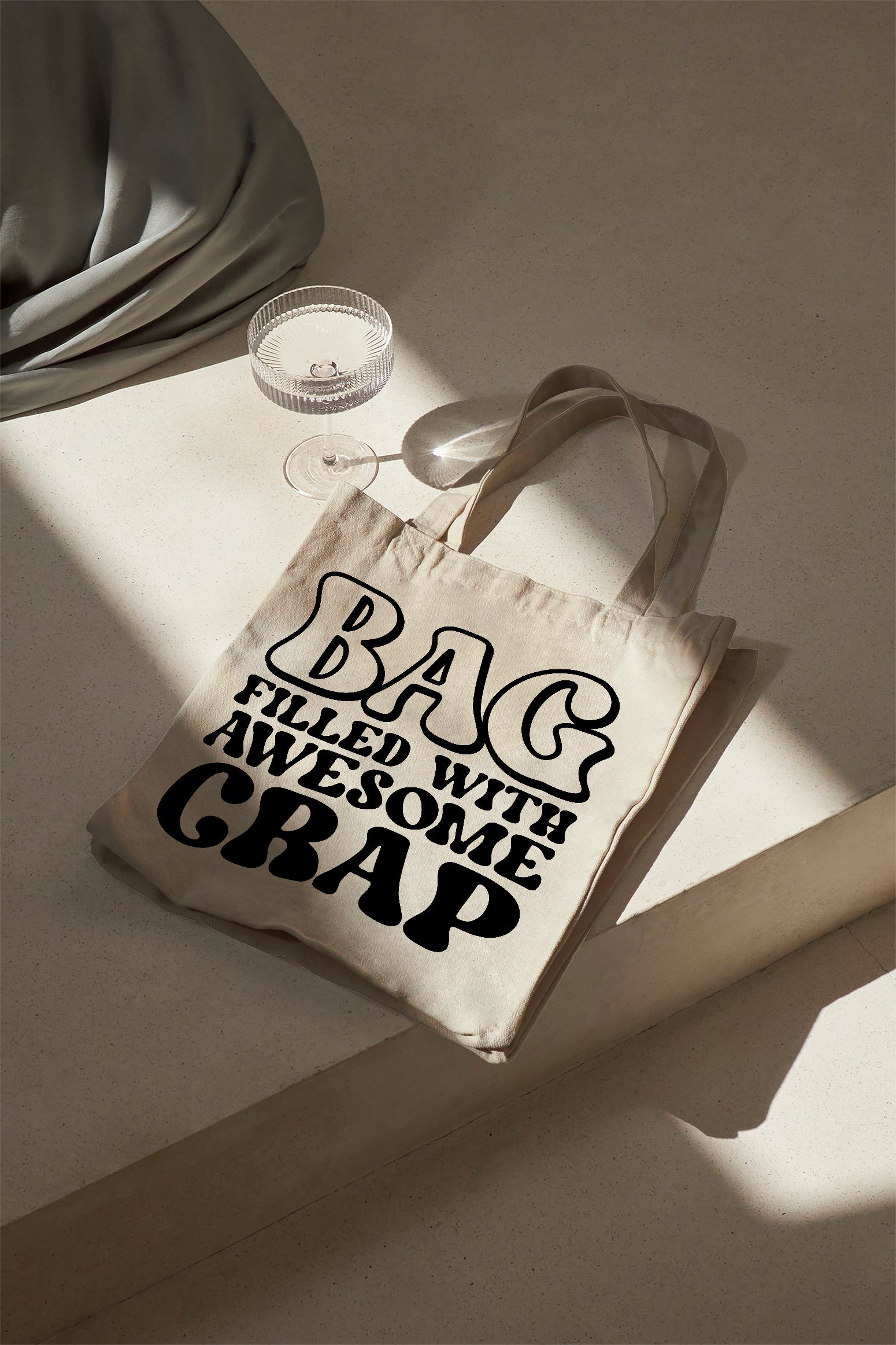 BAG FILLED WITH AWESOME CRAP Baumwollbeutel Stofftasche bedruckt lustiger Spruch Einkaufstasche Tote Bag Geschenk Freundin Alltag Shopper nachhaltig