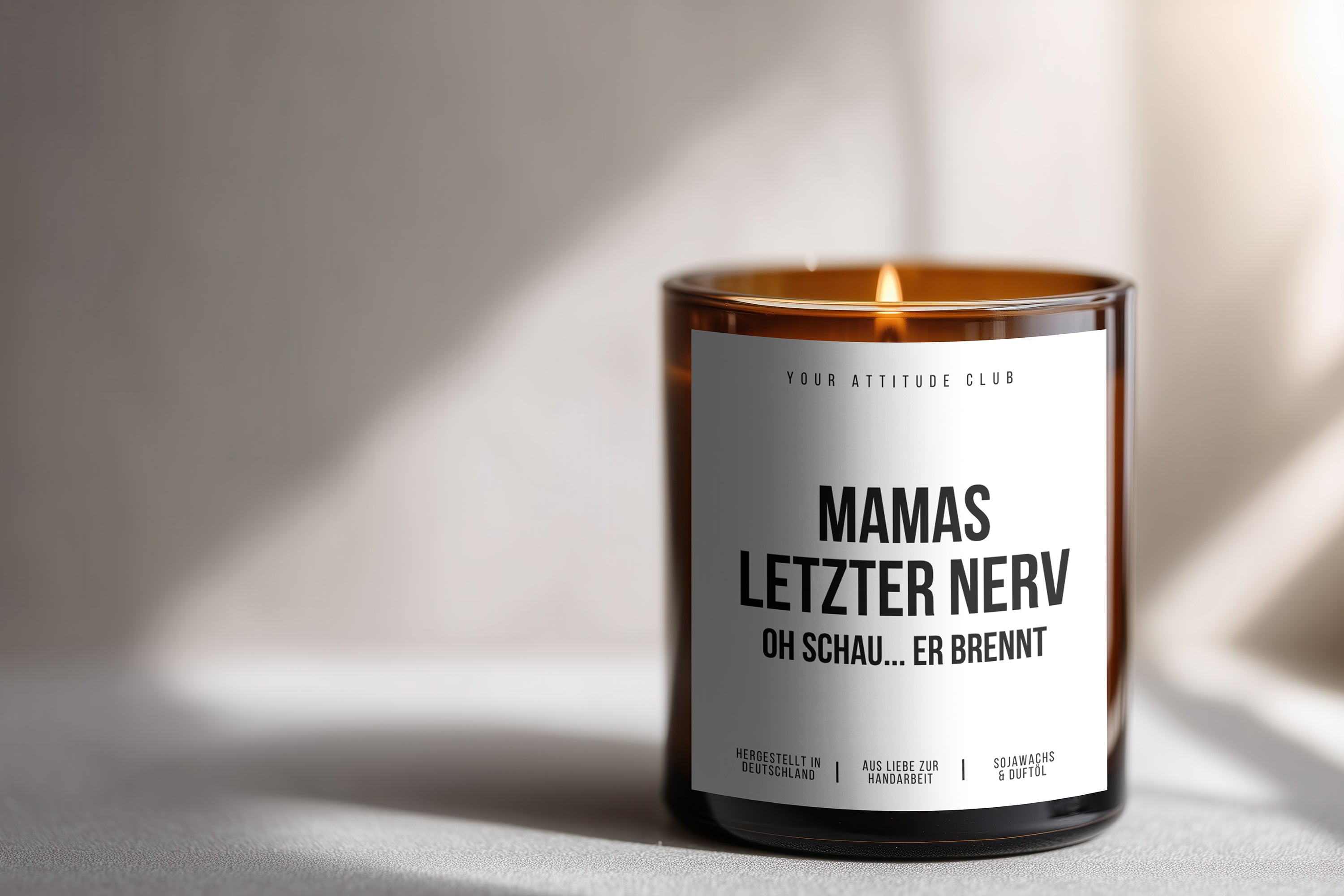 Mamas letzter Nerv – Oh schau… er brennt | Lustige Muttertagskerze mit 2 Dochten