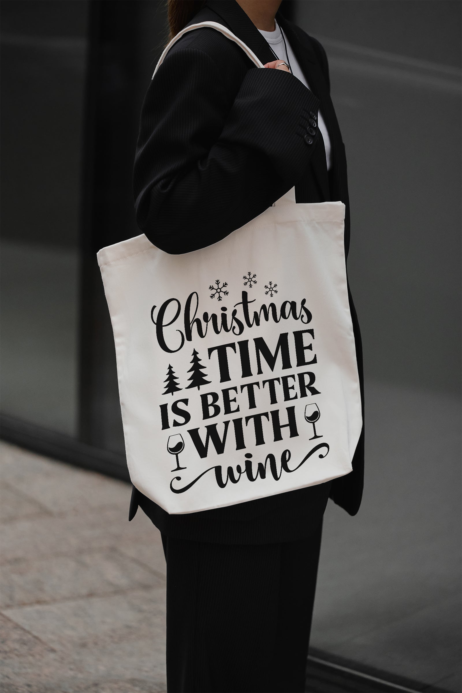 Christmas Time is Better with Wine Baumwolltasche Weihnachts Stoffbeutel nachhaltig Geschenkidee Spruch Tasche 38x42 cm Shopper individuell bedruckt