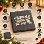 CHRISTMAS IS COMING AND YOU WILL TOO – Weihnachtskerze Naturgras Etikett | Weihnachtsgeschenk | Geschenk für Partner & Freunde | Geschenkidee Weihnachten