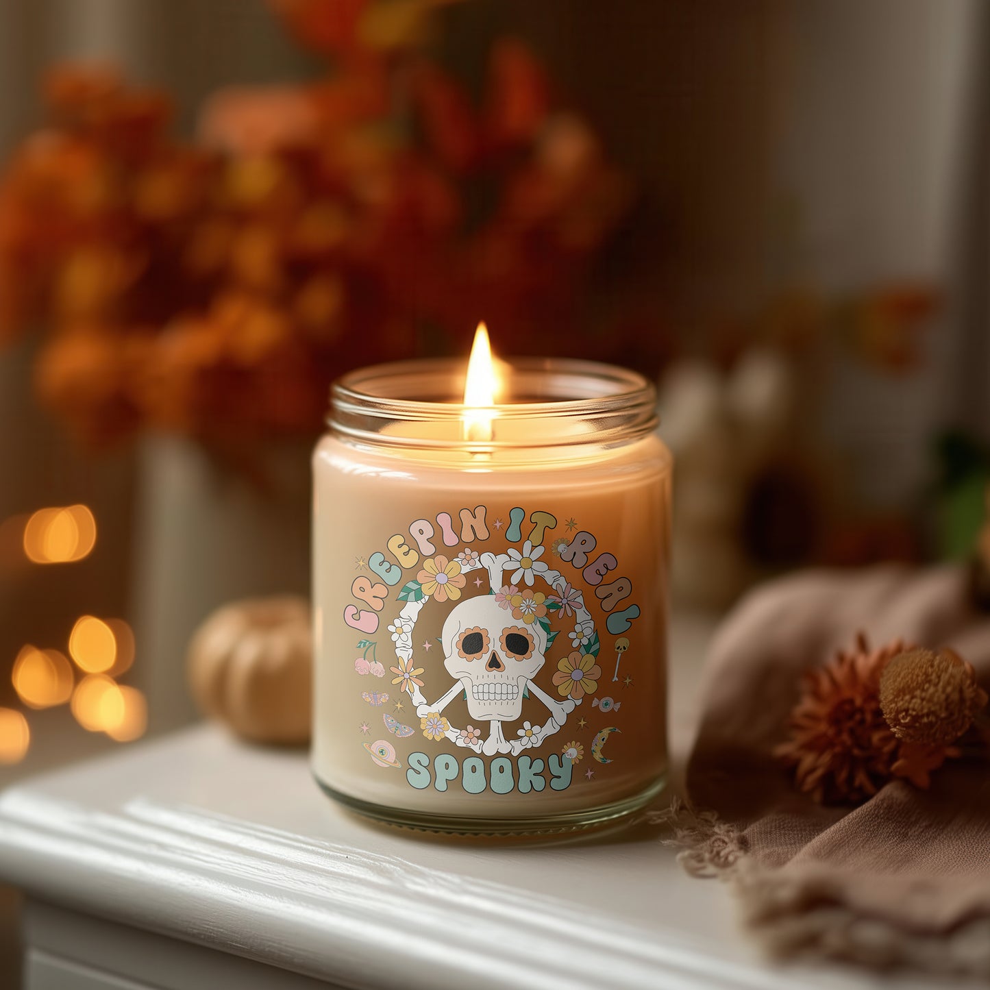 Halloween Kerze Glas Creepin’ It Real Spooky | Lustige Skull Duftkerze Sojawachs | Herbstdeko Geschenkidee Frauen | Cozy Candle Home Decor