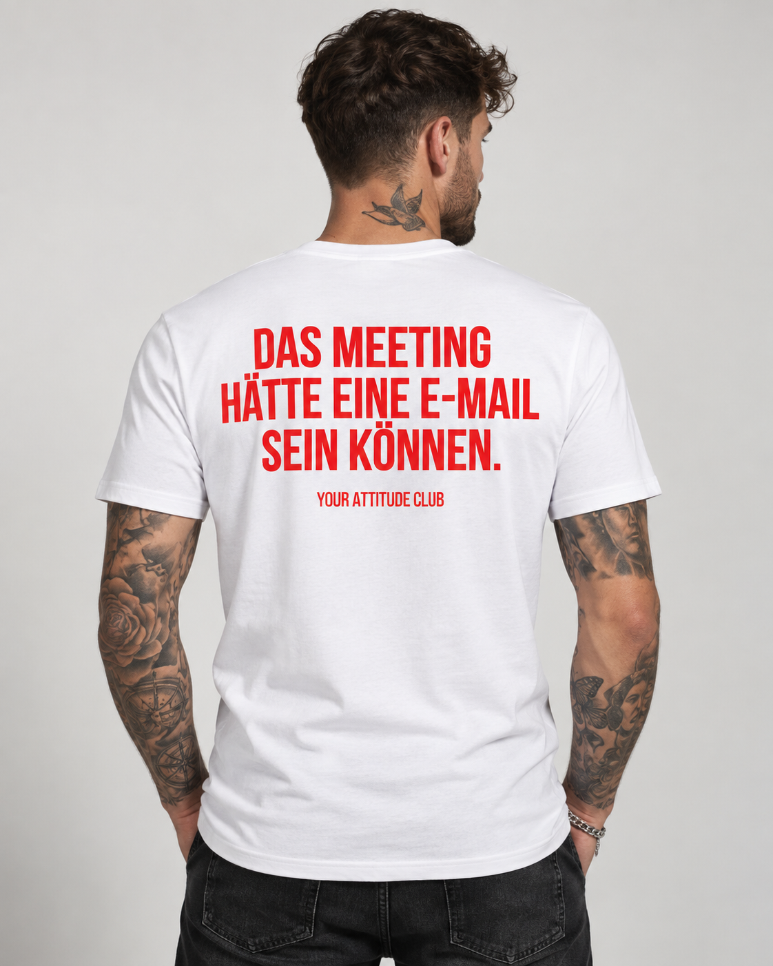 DAS MEETING HÄTTE EINE E-MAIL SEIN KÖNNEN. – Unisex Statement T-Shirt Weiß mit rotem Print | Büro Sprüche Shirt