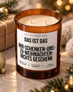 DAS IST DAS WIR-SCHENKEN-UNS-ZU-WEIHNACHTEN-NICHTS GESCHENK – Weihnachtskerze Naturgras Etikett | Weihnachtsgeschenk | Geschenkidee Weihnachten