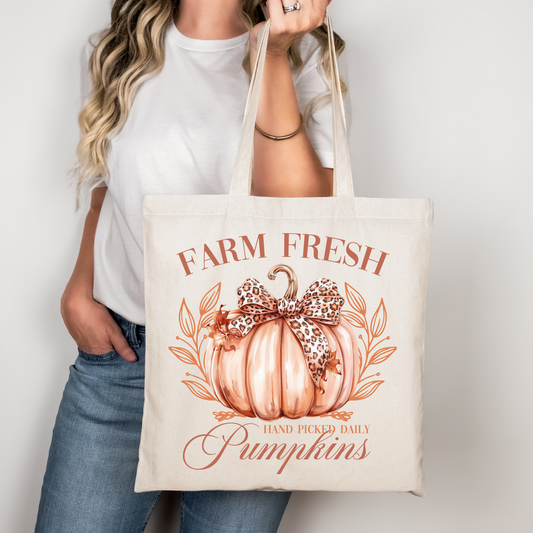 Herbst Baumwollbeutel mit Kürbis Print – „Farm Fresh Pumpkins“ – Halloween Einkaufstasche – DTG Druck – Beige, Schwarz & Rosa – Auch als Bügelbild erhältlich