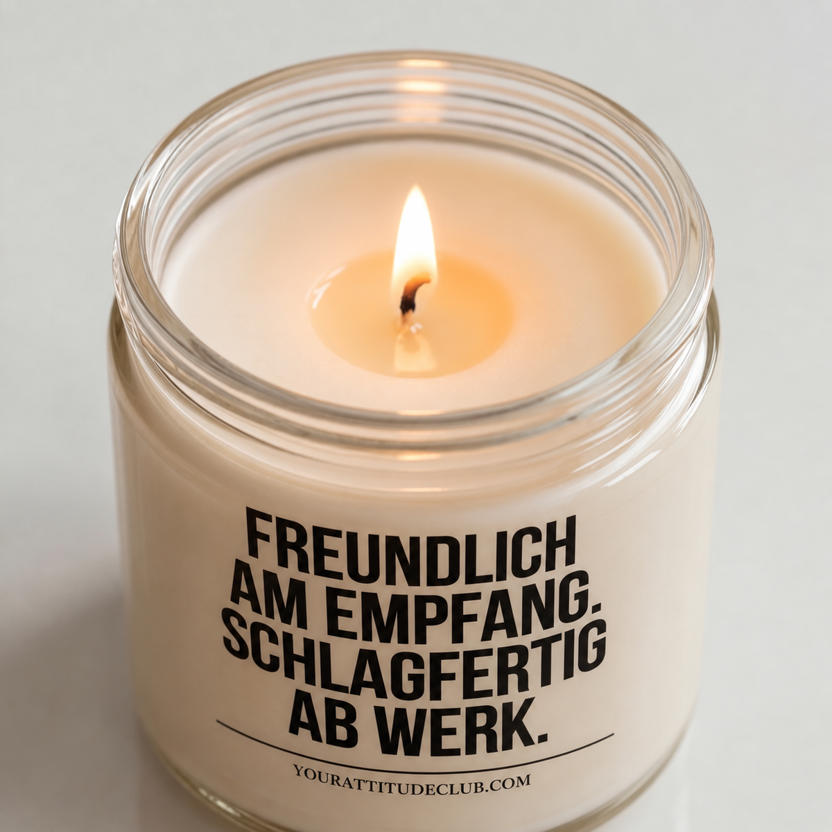 FREUNDLICH AM EMPFANG. SCHLAGFERTIG AB WERK. | Kerze MFA, Geschenk Medizinische Fachangestellte, Arztpraxis, Praxispersonal