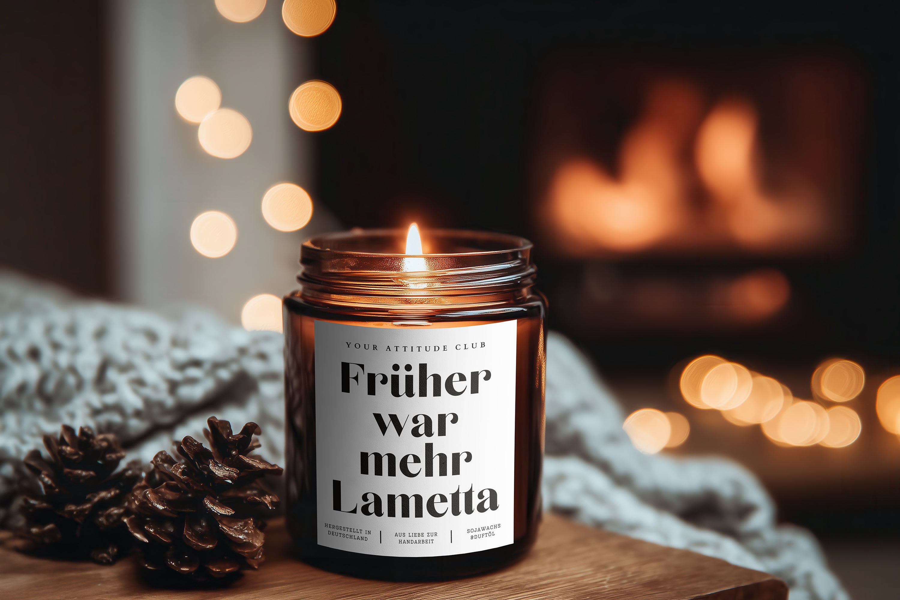 Frohe Weihnachten – Edle Weihnachtskerze im Amberglas, Handmade Sojawachs, Geschenkidee Weihnachten für Freunde, Familie, Kollegen, Partner & Nachbarn