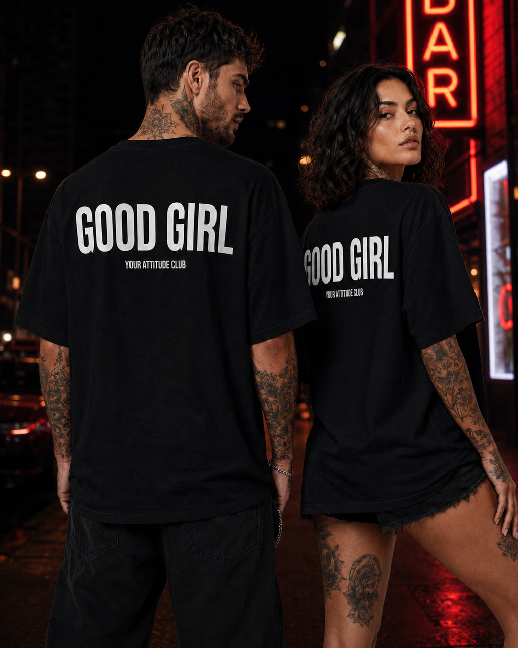GOOD GIRL – weißes Unisex Oversize Shirt mit rotem Backprint, freches Statement T-Shirt, Adult Humor, Dating Shirt, Streetwear Geschenk
