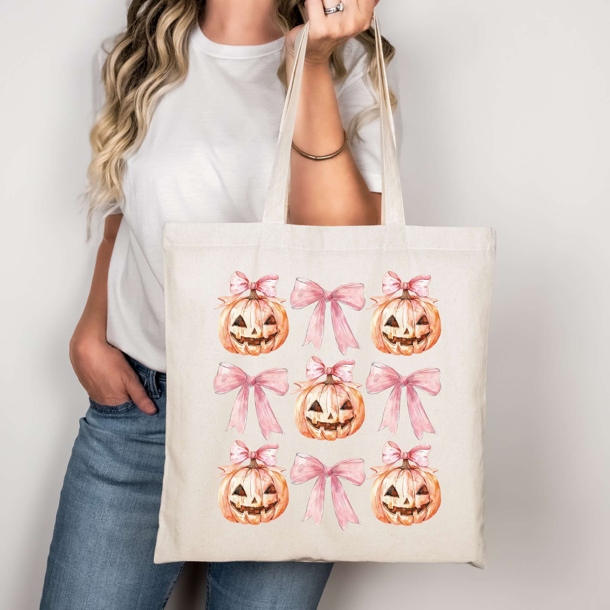 Halloween Tragetasche mit süßem Kürbis & rosa Schleifen – Baumwollbeutel 38x42cm – Rosa, Beige & Schwarz – auch als Bügelbild erhältlich