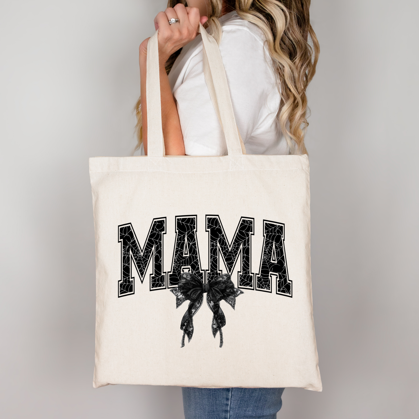 MAMA Halloween Tasche mit Schleife – Baumwollbeutel 38x42 cm – DTG Druck – Spinnennetz Design – Rosa, Beige oder Schwarz – auch als Bügelbild für Shirt, Kissen, Jacke
