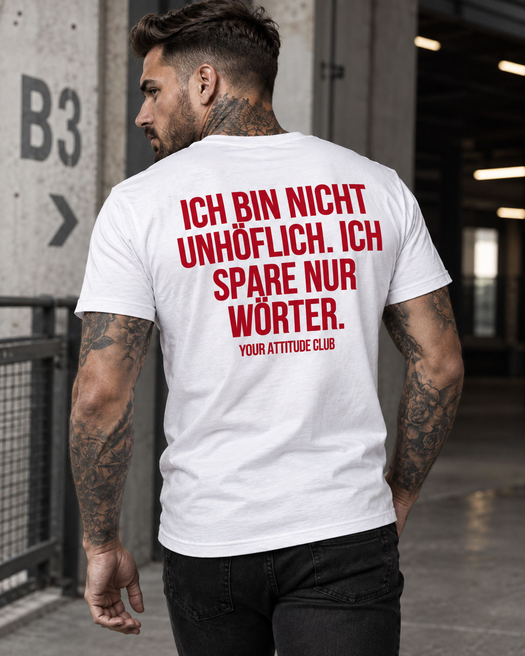 ICH BIN NICHT UNHÖFLICH. ICH SPARE NUR WÖRTER. – Unisex Statement T-Shirt Weiß mit rotem Backprint | freches Sprüche Shirt