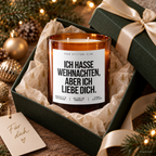 ICH HASSE WEIHNACHTEN, ABER ICH LIEBE DICH. – Weihnachtskerze Naturgras Etikett | Weihnachtsgeschenk für Partner:in | Geschenkidee Weihnachten