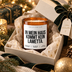 IN MEIN HAUS KOMMT KEIN LAMETTA. – Weihnachtskerze | Lustiges Weihnachtsgeschenk | Geschenk für Freunde, Familie & Kolleg:innen | Geschenkidee Weihnachten