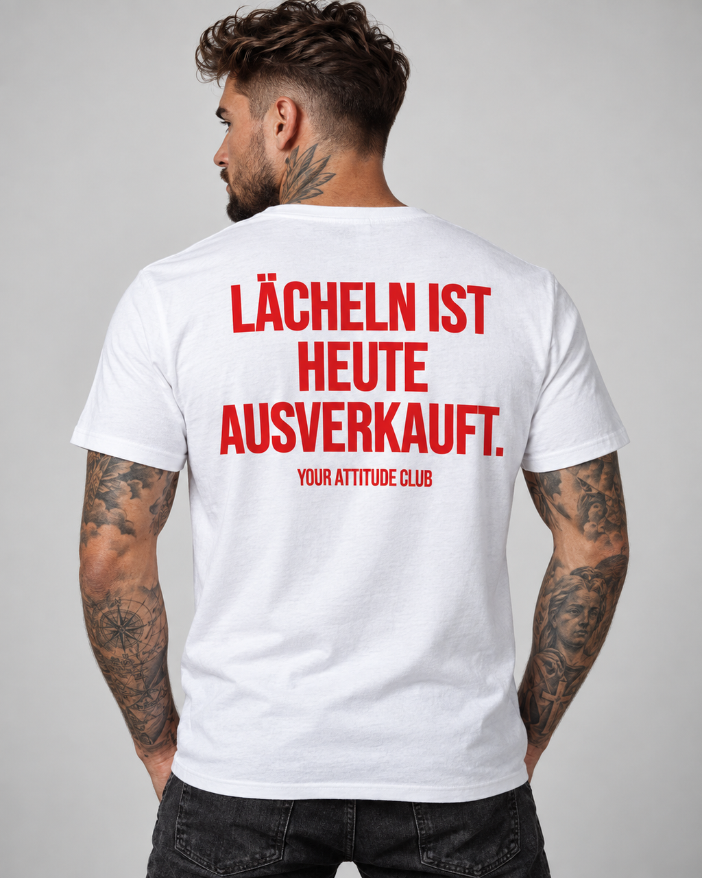 LÄCHELN IST HEUTE AUSVERKAUFT. – Unisex Statement T-Shirt Weiß mit rotem Backprint | sarkastisches Sprüche Shirt