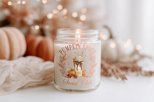 Pumpkin Spice Social Club Kerze vegane Duftkerze im Glas Herbstdeko Halloween Cozy Candle Geschenkidee