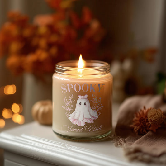 Spooky Social Club Kerze Halloween Duftkerze im Glas vegane Herbstkerze Home Decor Geschenkidee nachhaltig cozy vibes