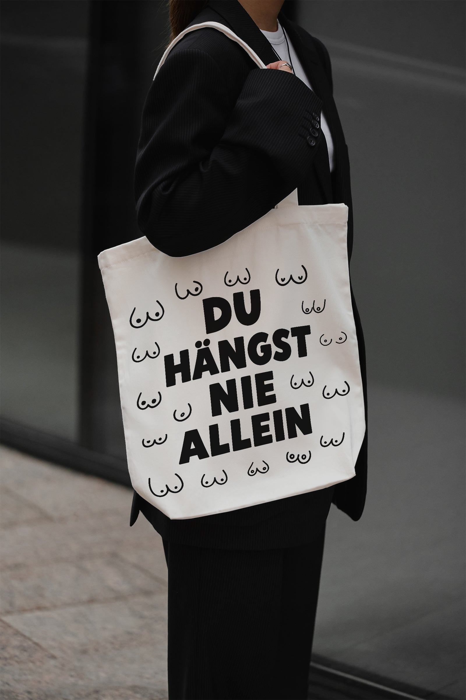 DU HÄNGST NIE ALLEIN Baumwollbeutel beige Stoffbeutel mit Spruch Geschenk Freundin Schwester Mama BFF Kollegin Jutebeutel Einkaufstasche nachhaltig