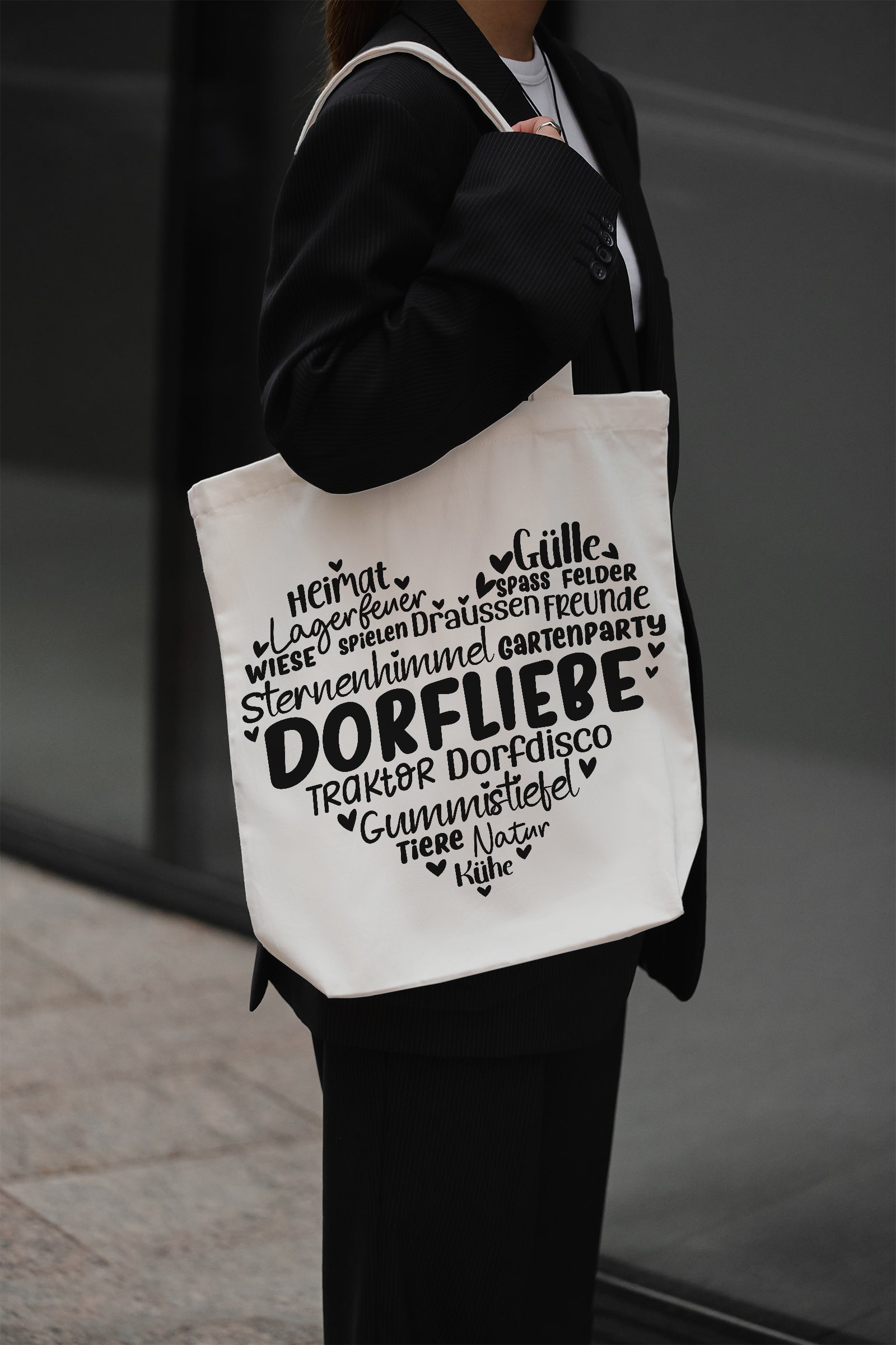 DORFLIEBE Heimat Lagerfeuer Gülle Sterne Traktor Dorfdisco Baumwollbeutel 38x42 cm Jutebeutel beige Stofftasche Schultertasche Geschenk Landliebe