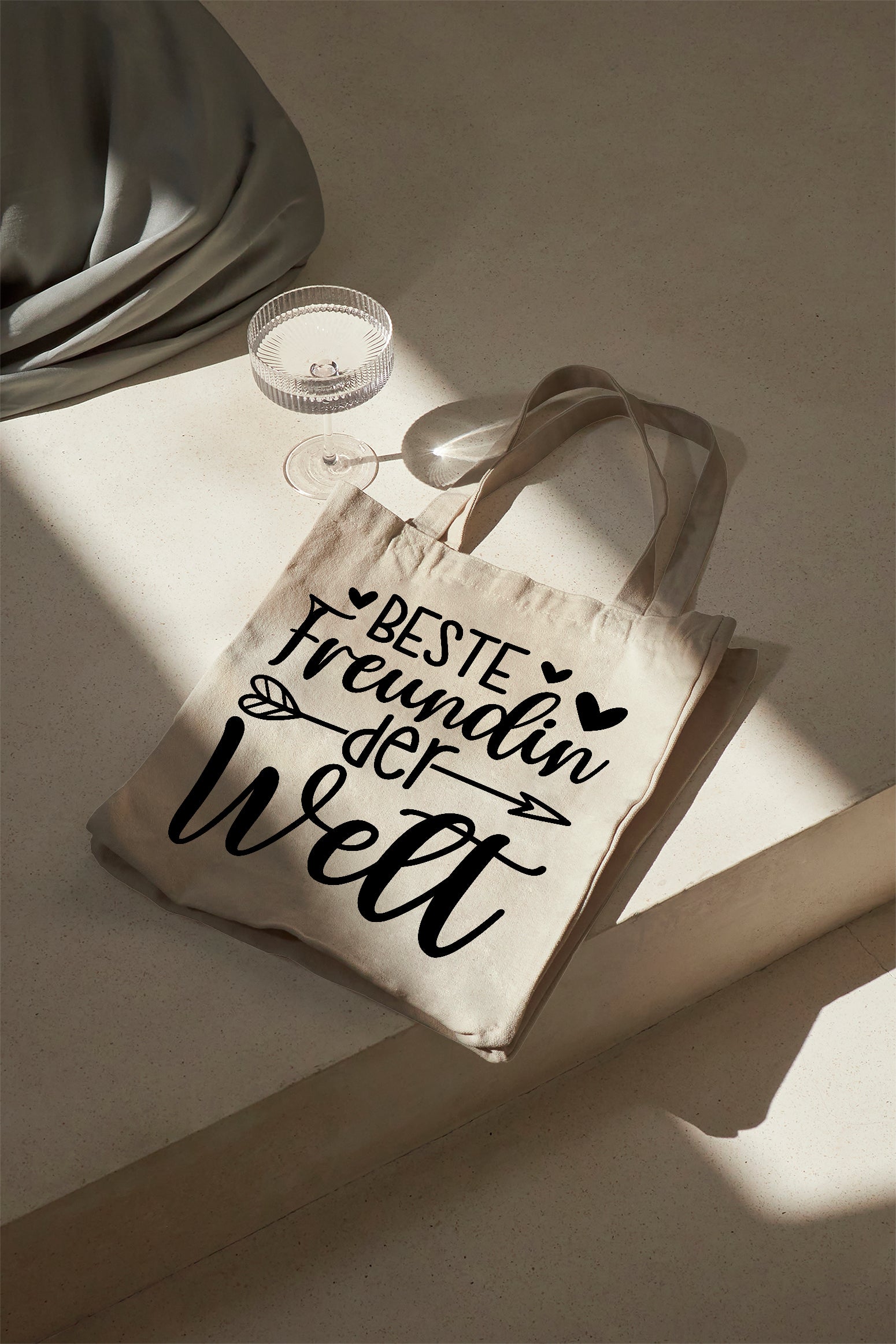 BESTE FREUNDIN DER WELT Baumwollbeutel beige 38x42 cm | Stofftasche Geschenk Freundin | Tragetasche Schultertasche nachhaltig bedruckt