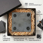 Prost, ihr Durstigen – Schiefer Untersetzer 10x10 cm, lustiges Büro Geschenk, Geschenk für Arbeitskollegen, handgravierter Naturstein