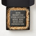Wenn Inkompetenz Strom erzeugen würde, wäre dieses Büro energieautark – Schiefer Untersetzer 10x10 cm, lustiges Büro Geschenk, Geschenk für Arbeitskollegen, handgravierter Naturstein