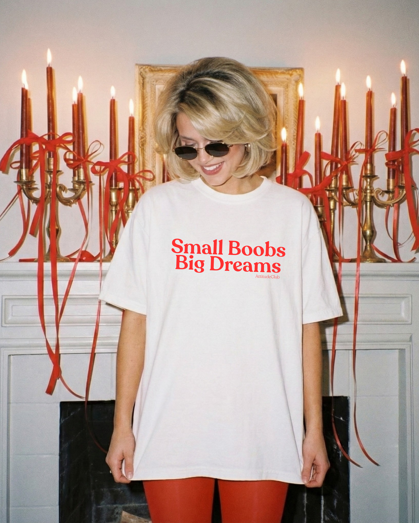 Small Boobs Big Dreams – Oversize Unisex Shirt aus Bio-Baumwolle | Statement T-Shirt Damen & Herren | Lockeres Streetwear Shirt