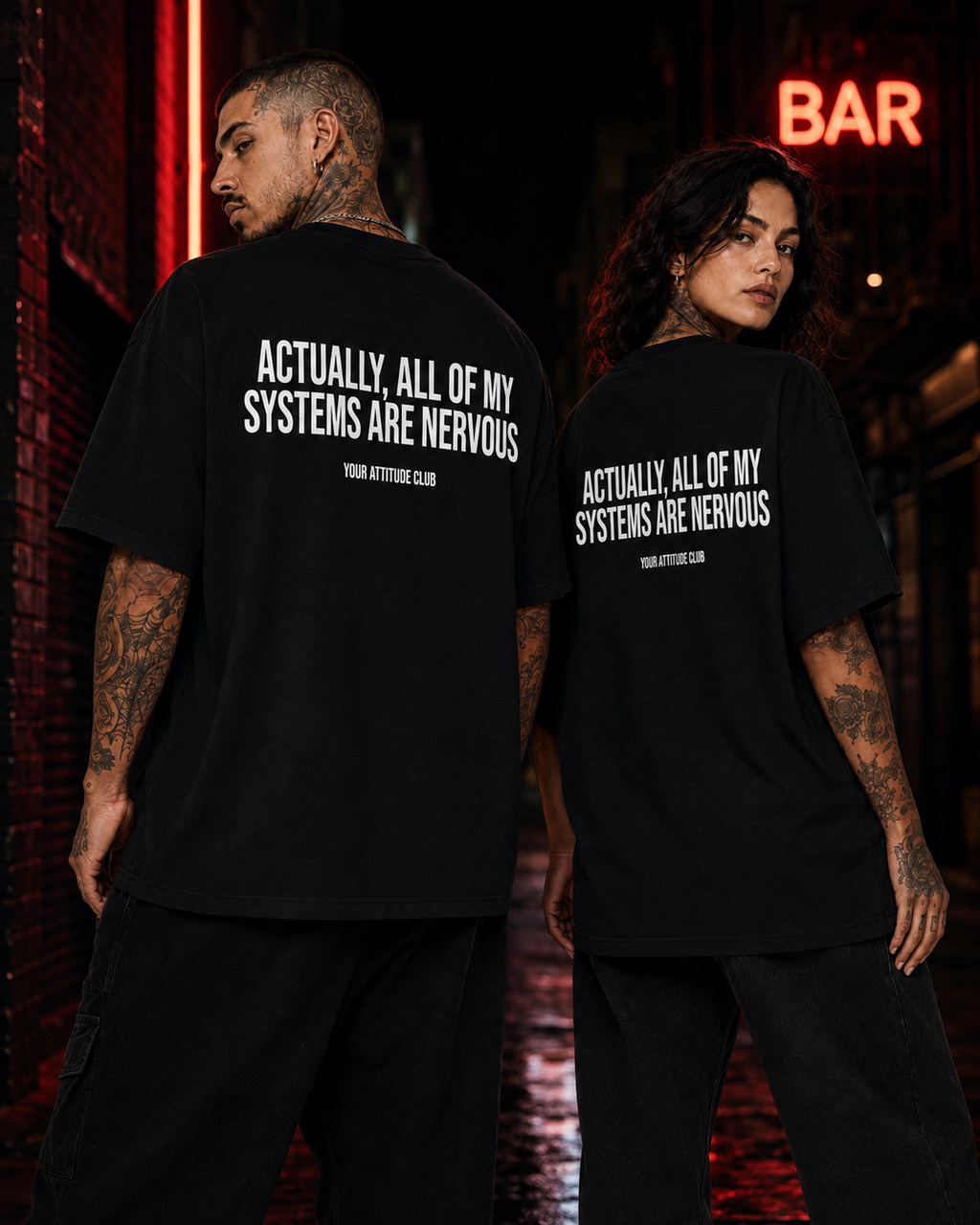 ACTUALLY, ALL OF MY SYSTEMS ARE NERVOUS – weißes Unisex Oversize Shirt mit rotem Backprint, lustiges Statement T-Shirt, Streetwear Geschenk