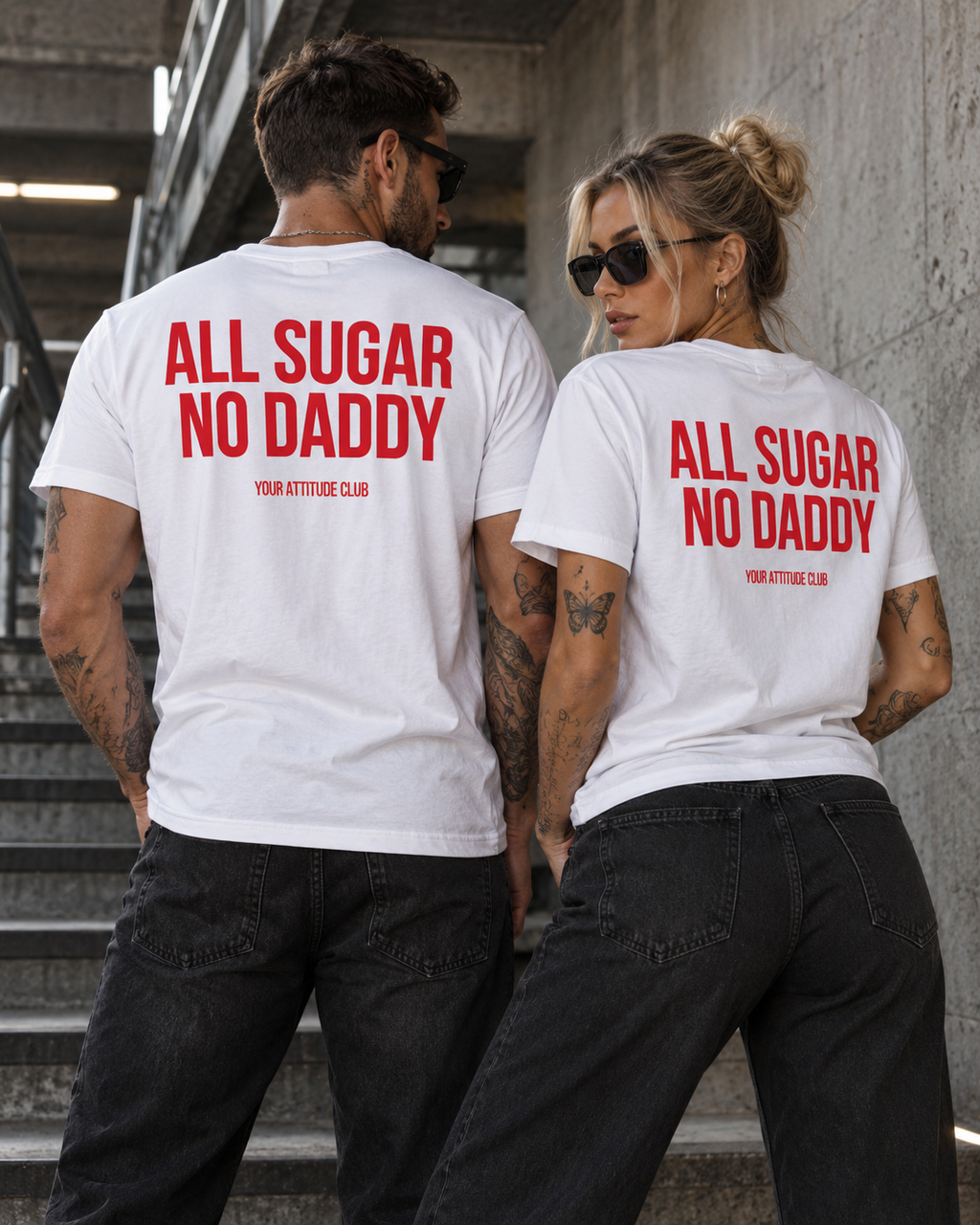 ALL SUGAR NO DADDY – Unisex Statement T-Shirt Weiß mit rotem Backprint | freches Sprüche Shirt für Erwachsene