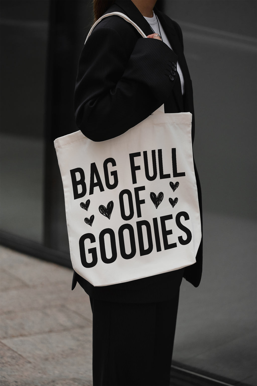BAG FULL OF GOODIES Baumwollbeutel beige Stofftasche mit Spruch Geschenkidee Valentinstag Galentinesday Shopper nachhaltig Tragetasche 38x42