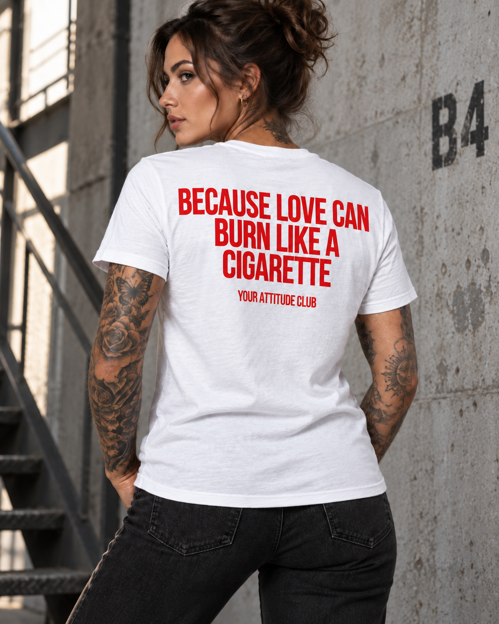 BECAUSE LOVE CAN BURN LIKE A CIGARETTE – Unisex Statement T-Shirt Weiß mit rotem Backprint | provokantes Sprüche Shirt