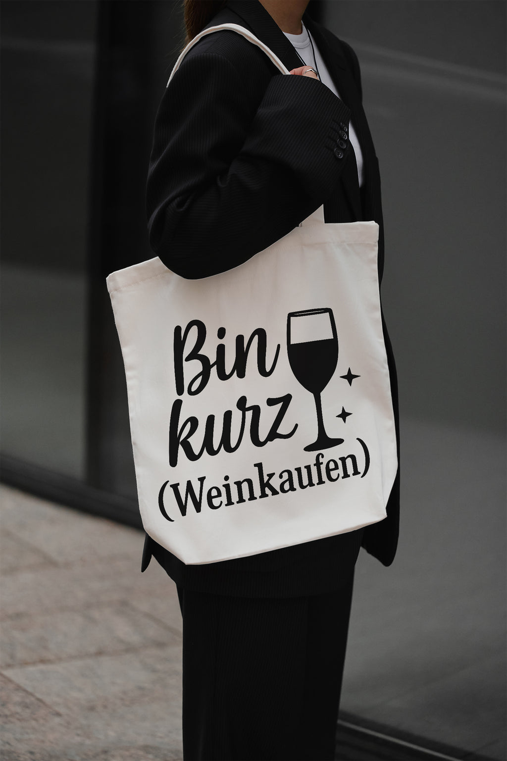 Bin kurz (Weinkaufen) Baumwollbeutel beige Einkaufstasche Stofftasche mit Spruch lustig Jutebeutel Geschenk für Weinliebhaber