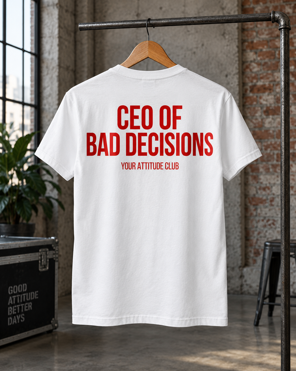 CEO OF BAD DECISIONS – Unisex Statement T-Shirt Weiß mit rotem Backprint | freches sarkastisches Sprüche Shirt für Erwachsene