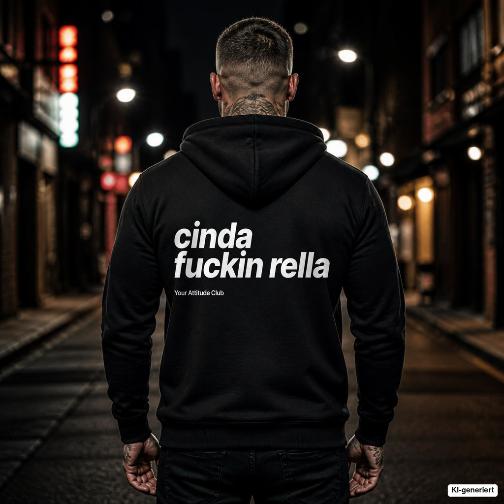 Cinda Fuckin Rella – schwarzer Hoodie mit weißem Backprint, Herren in der Stadt bei Nacht