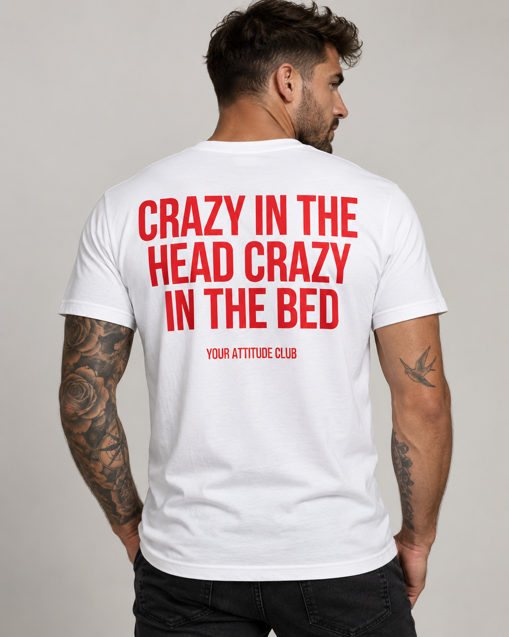 CRAZY IN THE HEAD CRAZY IN THE BED – Unisex Statement T-Shirt Weiß mit rotem Backprint | freches doppeldeutiges Sprüche Shirt