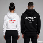 Cute But Psycho – Hoodie mit Backprint, Frau in Weiß mit rotem und Mann in Schwarz mit weißem Aufdruck