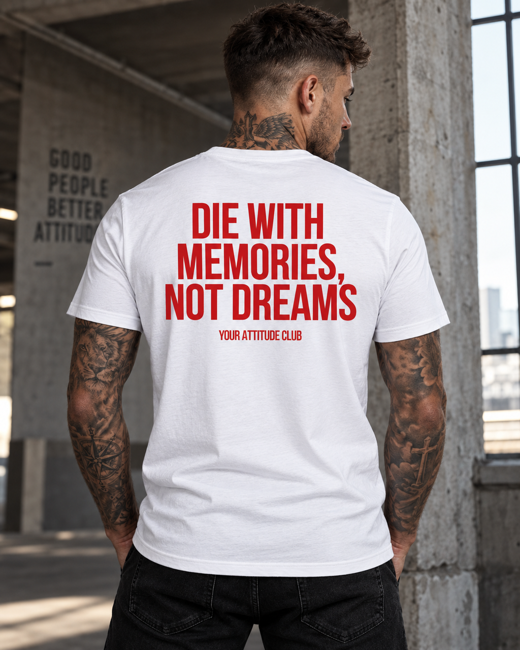 DIE WITH MEMORIES, NOT DREAMS – Unisex Statement T-Shirt Weiß mit rotem Backprint | inspirierendes Sprüche Shirt
